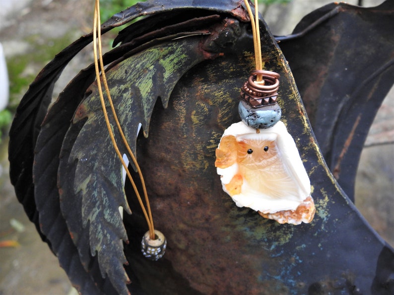 Collier Hibou en Agate brune 56/36mm, céramique Moo et cuir doré image 9