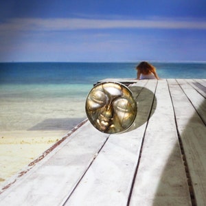 Adjustable 925 silver ring with a sculpted Labradorite cabochon Buddha 25mm image 4