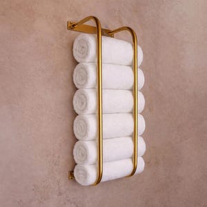 Portasciugamani in ottone non laccato, portasciugamani arrotolato verticale, arredo bagno spa