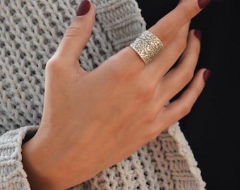 Thumb Ring, Adjustable Ring, Wide Silver Ring, Statement Ring, Wide Band Textured Pattern Ring, Leaf Pattern Sterling Silver ring (0050R)