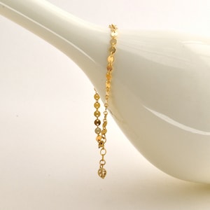 Golden Disc Bracelet, Gold Filled Bracelet, Delicate, Bridesmaid Gift (0161B)