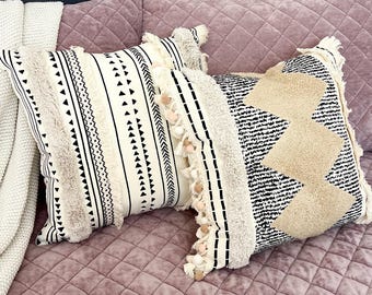 Set van 2 boho-kussenhoezen 18 x 18 | Decoratieve kussenhoezen met textuur | Sierkussen boerderij | Neutrale bankdecoratie | DASSIRA-kussenset