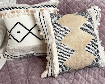 Set van 2 boho-kussenhoezen: 18 x 18 | Zwart-witte kussens met textuur | Decoratieve kussens | Neutrale bankdecoratie | DASSIRA-hoezen