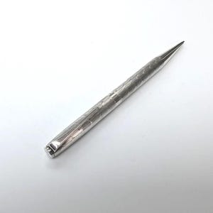 Yard-O-Led Sterling Silver Pencil 1975 – Hallmarked – Engine Turned – Made in England