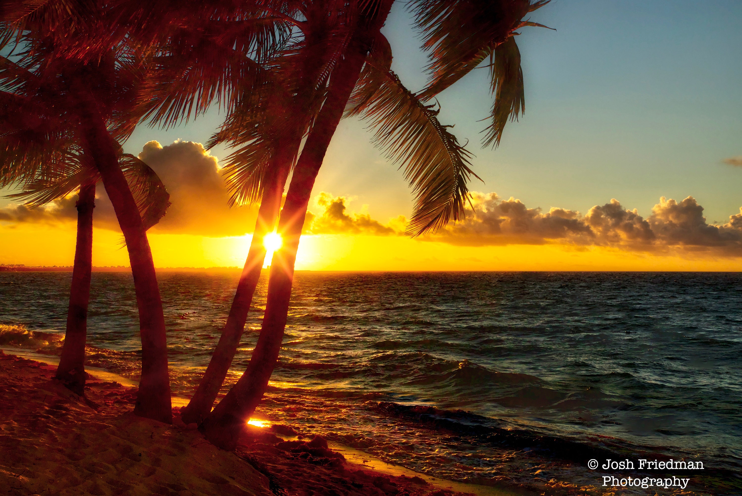 Fotografía de amanecer en la playa con palmeras en Bahamas, océano  Atlántico, arena, olas, sol, paisaje, isla tropical, viajes, Nueva  Providencia, Zen, image size:3000x2005