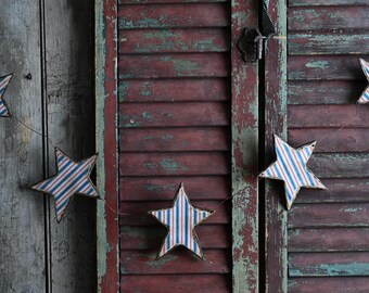 Primitive Americana Star Garland, Wood Bunting