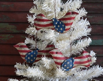 Primitive Americana Flag Bird Ornament