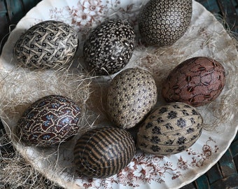 Remplissage de bols d'oeufs de Pâques en tissu marron fait main, primitif, chalet de campagne, décoration de ferme, lot de 8 œufs.