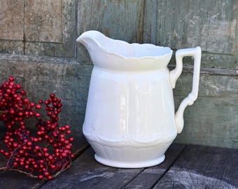 Pichet à lait antique en pierre de fer blanche, pichet de service