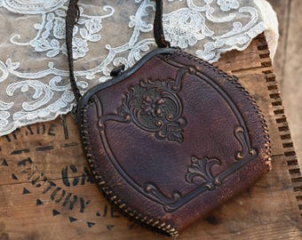 Sac à main ancien en cuir marron repoussé à la main, petit sac à main de poche, design Art nouveau