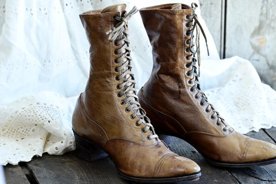 Antique Brown Leather High Top Lace up Boots - Etsy display picture 2