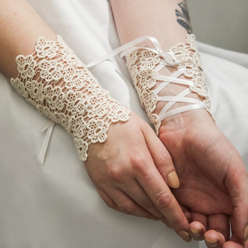 Cream Gloves Champagne Lace Floral Gloves Cream Bridal Arm Etsy
