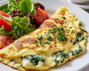 Tortilla con espinacas y queso / Fotografía de alimentos con IA / Imagen de desayuno y brunch saludable / Cocina realista para diseñadores y redes sociales