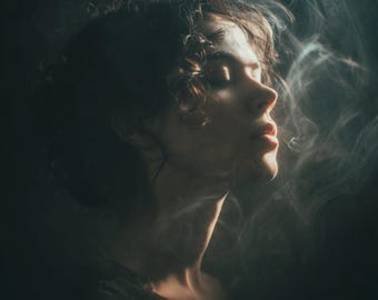 Retrato de mujer etérea con IA / Luz de humo tenue (Descarga para uso comercial)