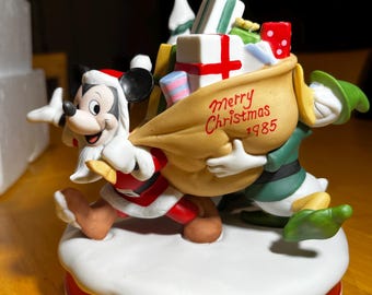 Kolekcja Disneya Boże Narodzenie 1985 porcelana pomocnik Świętego Mikołaja Mickey Donald
