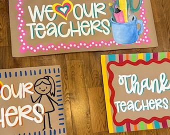 Pancarta pintada a mano en agradecimiento a los profesores