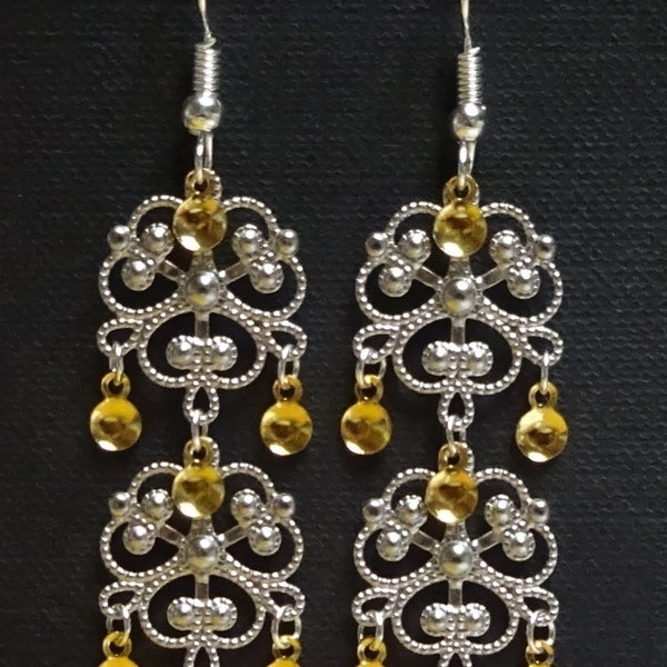 Becki - Lovely Cathedral Style Traditional Norwegian Sølje Silver Plated Cloverleaf Earrings with Gold or Silver Drops