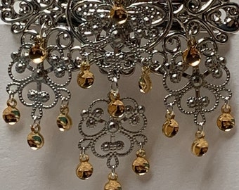 Jannelle - Lovely Traditional Norwegian Sølje Style Silver Plated Filigree Hair clip with Gold Drops