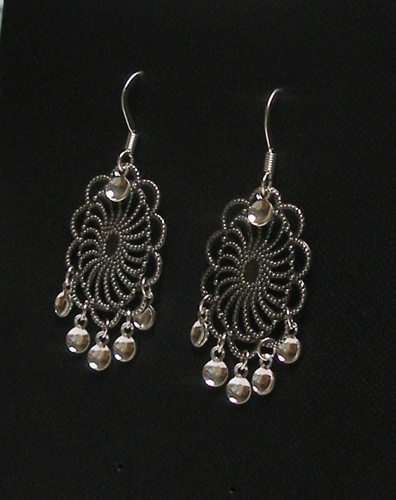 Agnete Antique Silver Plated Oval Filigree Traditional Norwegian Sølje Style Earrings with Silver Drops image 3