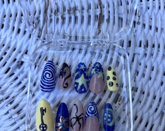 Coraline press on gel nails