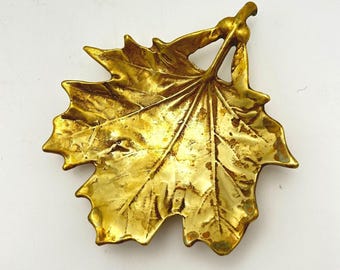 Vintage 1950 Virginia Metalcrafters Brass Maple Leaf Dish Tray Trinket Bowl
