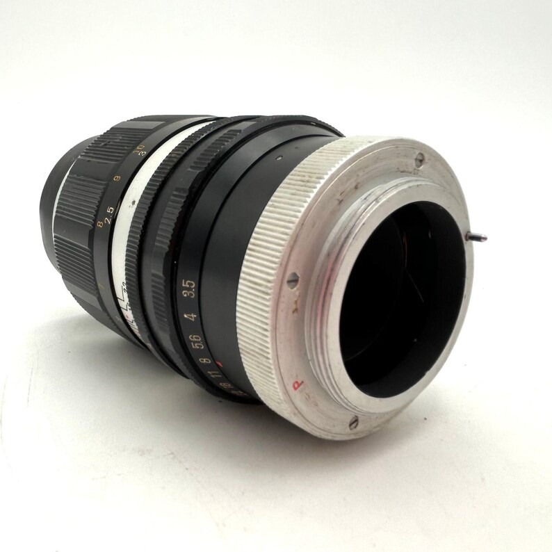Objectif vintage Tokina Tele-Auto 135 mm f/3,5 à mise au point manuelle vintage avec étui image 4