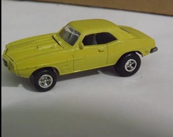 na zamówienie żółty 69 firebird – odświeżacz powietrza do samochodów z możliwością ponownego napełniania firmy Auto Aroma