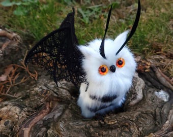 Fledermaus Eule, Textiltierbild, Textilkunst, Unikat, Fantasiewesen