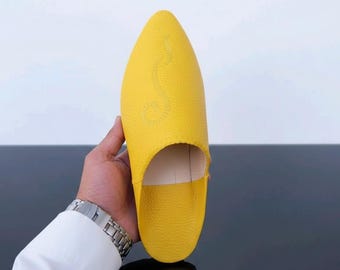 Handmade Leather Moroccan Babouche Slippers – Unisex Artisan Shoes