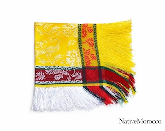 Handmade Moroccan Berber Scarf – Traditional Amazigh Qṭib Head Wrap