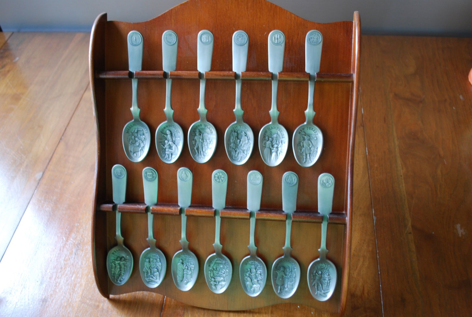 Vintage Spoon Rack With Pewter Spoons 13 Colonies Bi Centennial 1976