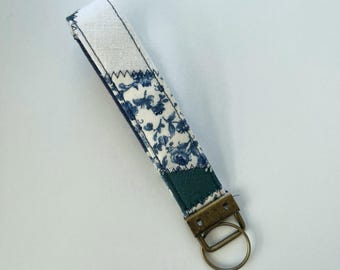 Cottage Floral Cotton Wristlet Keychain: Handmade Key Fob with Brass Hardware