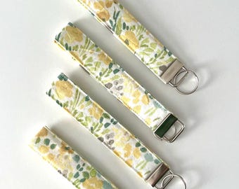 Floral Wristlet Keychain: Yellow & Mint Fabric Key Fob