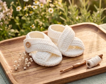 Sandalias de bebé de ganchillo, de lana, hechas a mano, zapatos para bebés recién nacidos, botines suaves para primeros pasos, calzado neutro, regalo, ideal para baby shower, tejido acogedor.