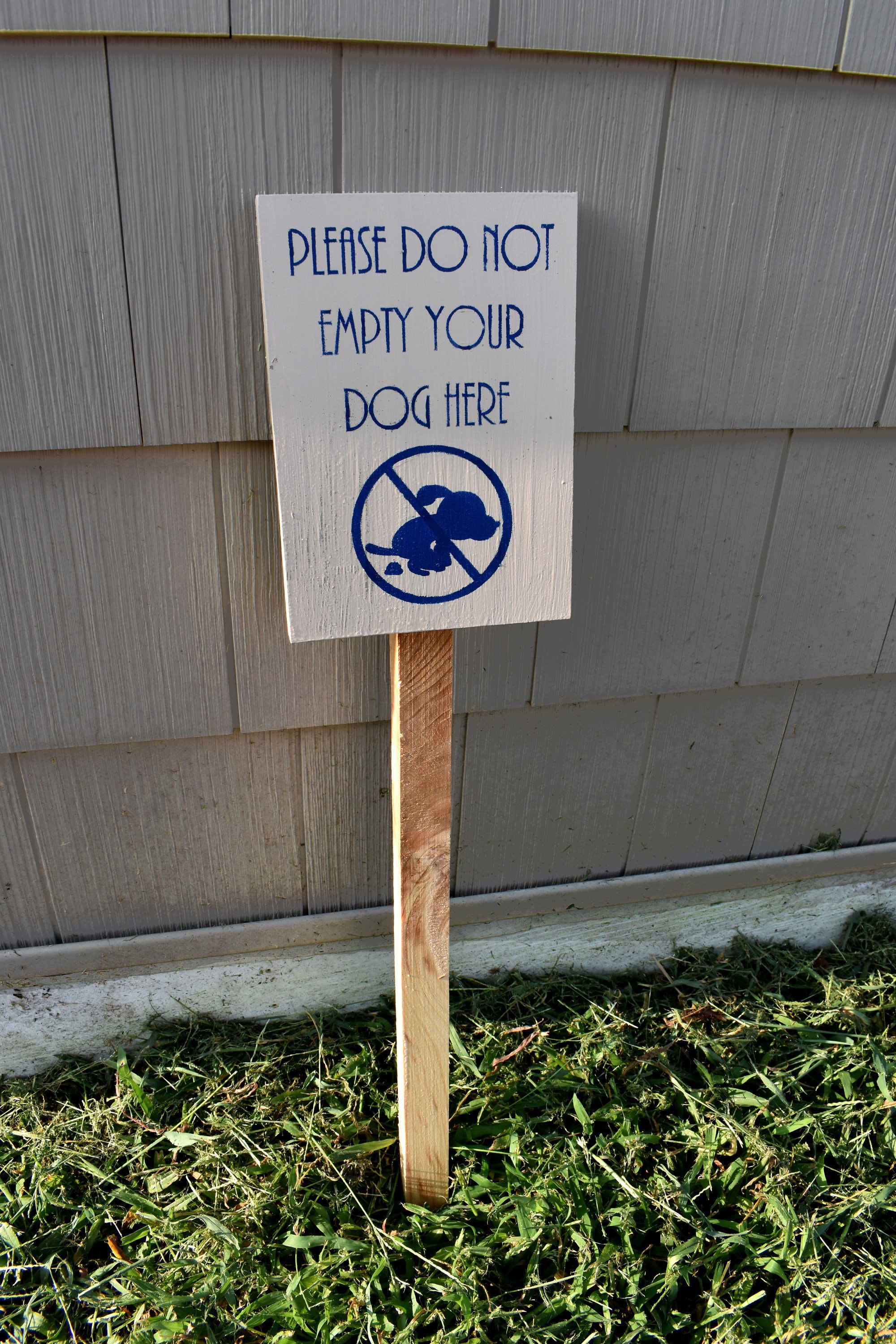 Please Do Not Empty Your Dog Here | No Dog Poop Yard Stake - Etsy