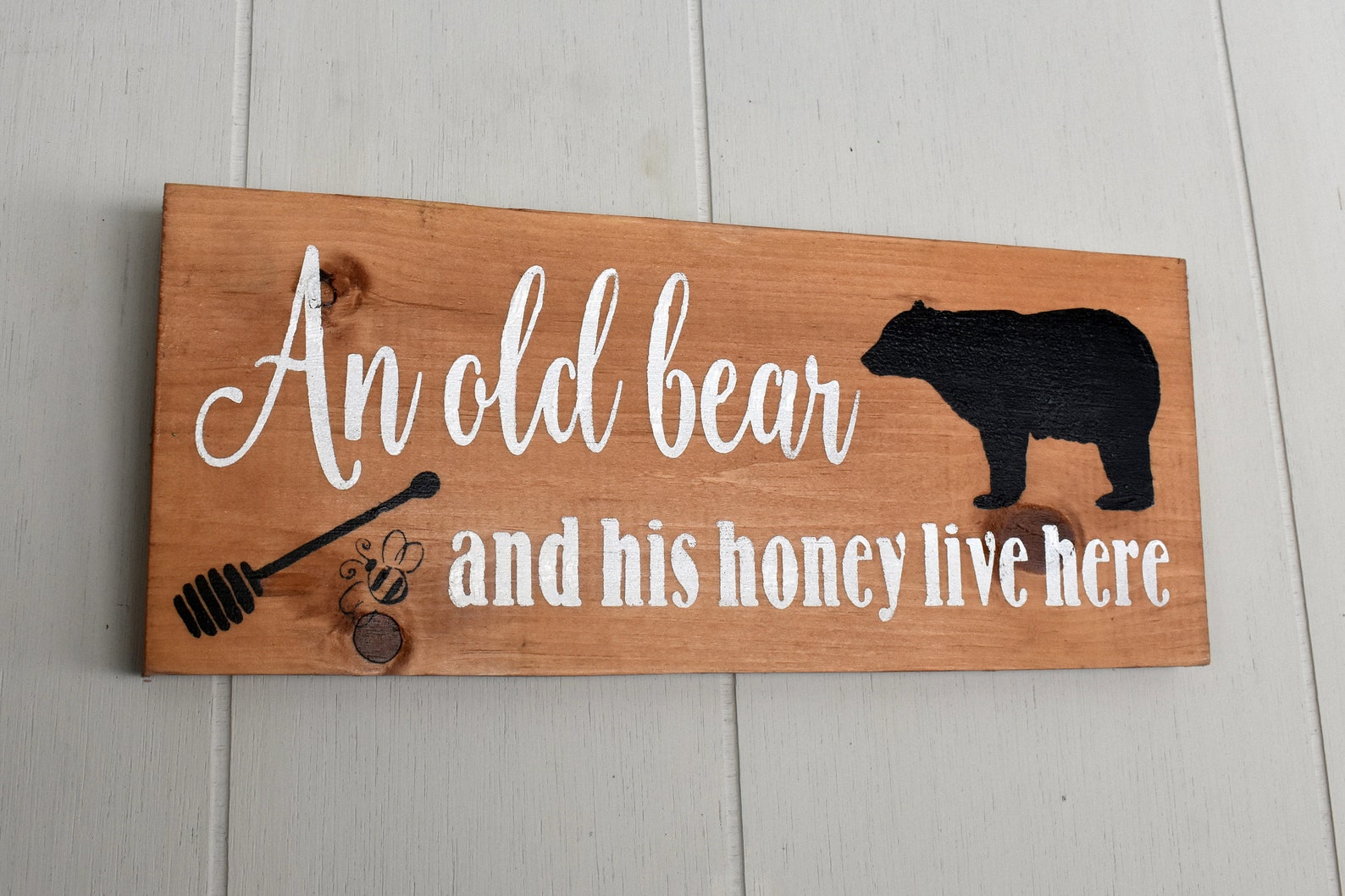 An Old Bear and His Honey Live Here Sign Cabin Lodge Door | Etsy
