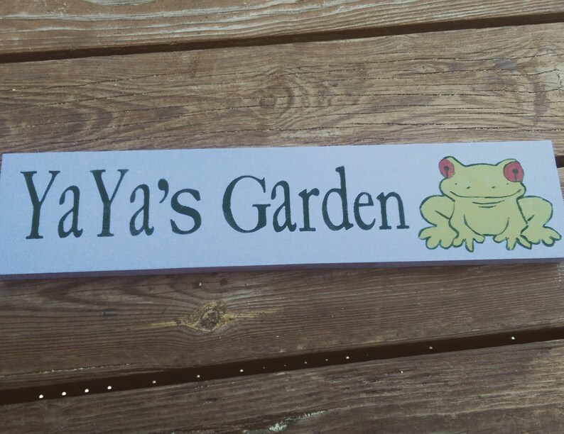 Custom Name Garden Sign Wooden Personalized Garden Decor Gift for Grandma Teacher Appreciation image 2