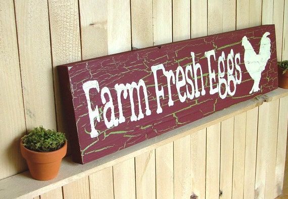 卵の看板 | 農場の新鮮な卵を販売中 | 木製の鶏小屋のキッチン看板
