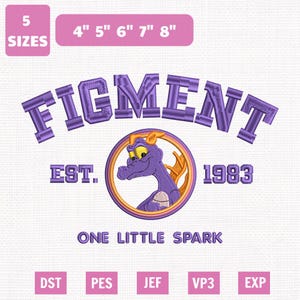 Op de afbeelding: Een borduurontwerp met een paarse draak in een cirkelvormig kader met de tekst FIGMENT, EST. 1983 en ONE LITTLE SPARK. Het ontwerp bevat labels voor 5 maten van 4 tot 8 inch en de bestandsformaten DST, PES, JEF, VP3 en EXP.