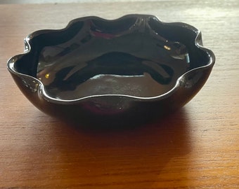 vintage 1950s Mid Century Modern Black Amethyst Tri-Foot Ruffled Bowl