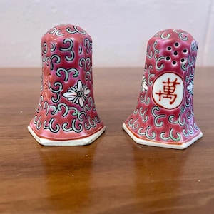Vintage Red Mun Shou Famille Rose Longevity Jingdezhen Salt + Pepper Shakers