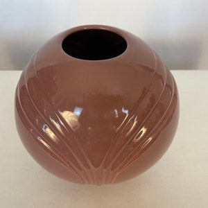 Vintage 80s Mauve Ceramic Ball Vase image 6