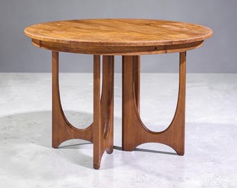 Vintage 1960s Broyhill Brasília Mid Century Modern Sculptural Round Walnut Dining Table