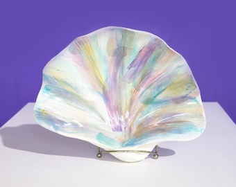 Vintage 1980s Ceramic Scallop Shell Bowl or Catch All