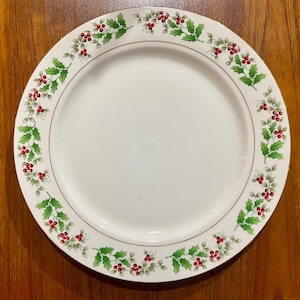 Vintage 1990s Gibson Designs Christmas Harmony Christmas Charm Set of Four Chop Plates