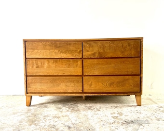 Vintage 1950s Mid-Century Modern 6 Drawer Maple Dresser by Leslie Diamond for Conant Ball