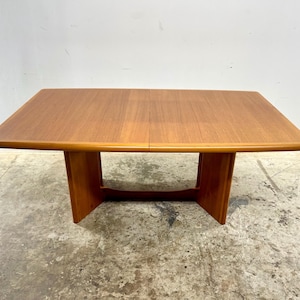 Vintage 90s Danish Modern Teak Dining Table by Ansager Mobler