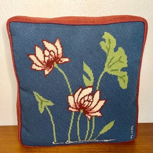 Vintage 1980s Lotus Flower Needlepoint Decorative Pillow image 2