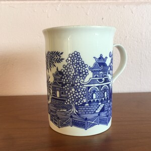 Vintage 1980s Blue White Pagoda Transferware Coffee Mug image 4