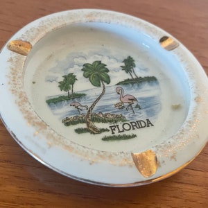 Vintage Florida Flamingo Palm Tree Souvenir Ceramic Ashtray image 1